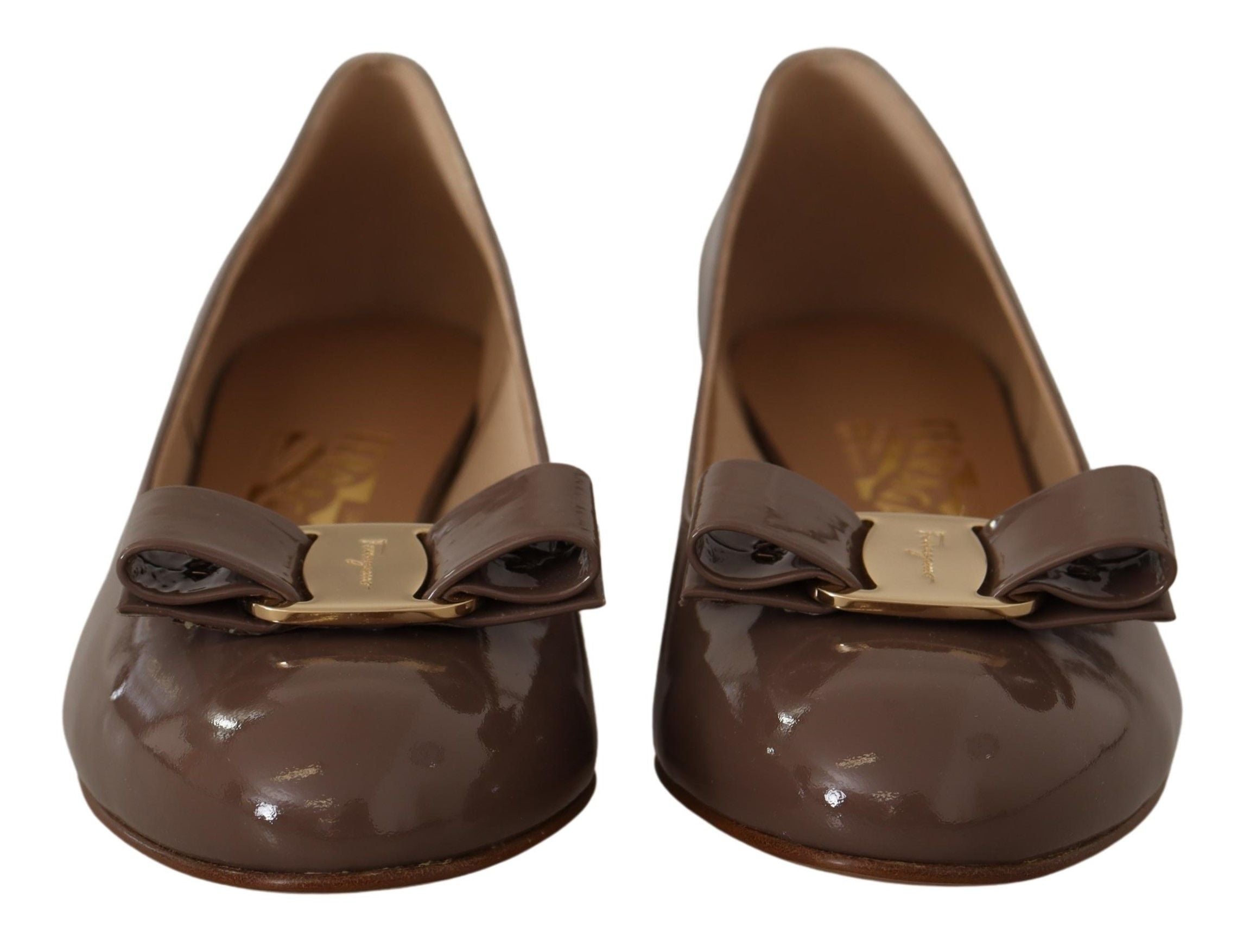 Salvatore Ferragamo Elegant Caraway Brown Pumps with Vara Bow