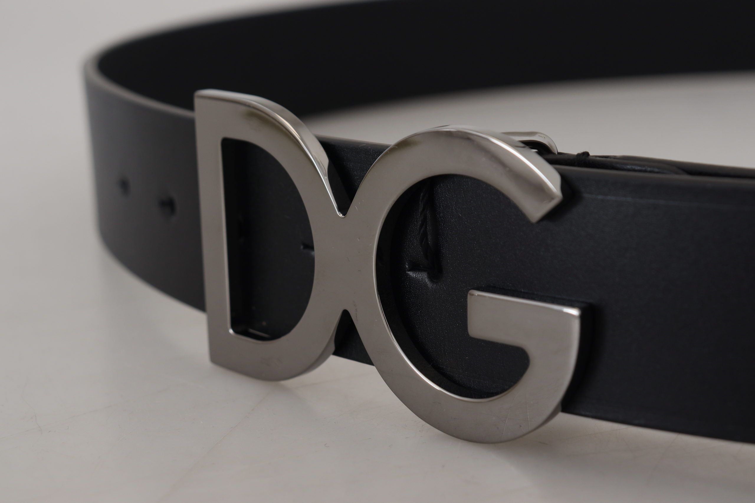 Dolce & Gabbana Elegant Black Leather DG Logo Belt