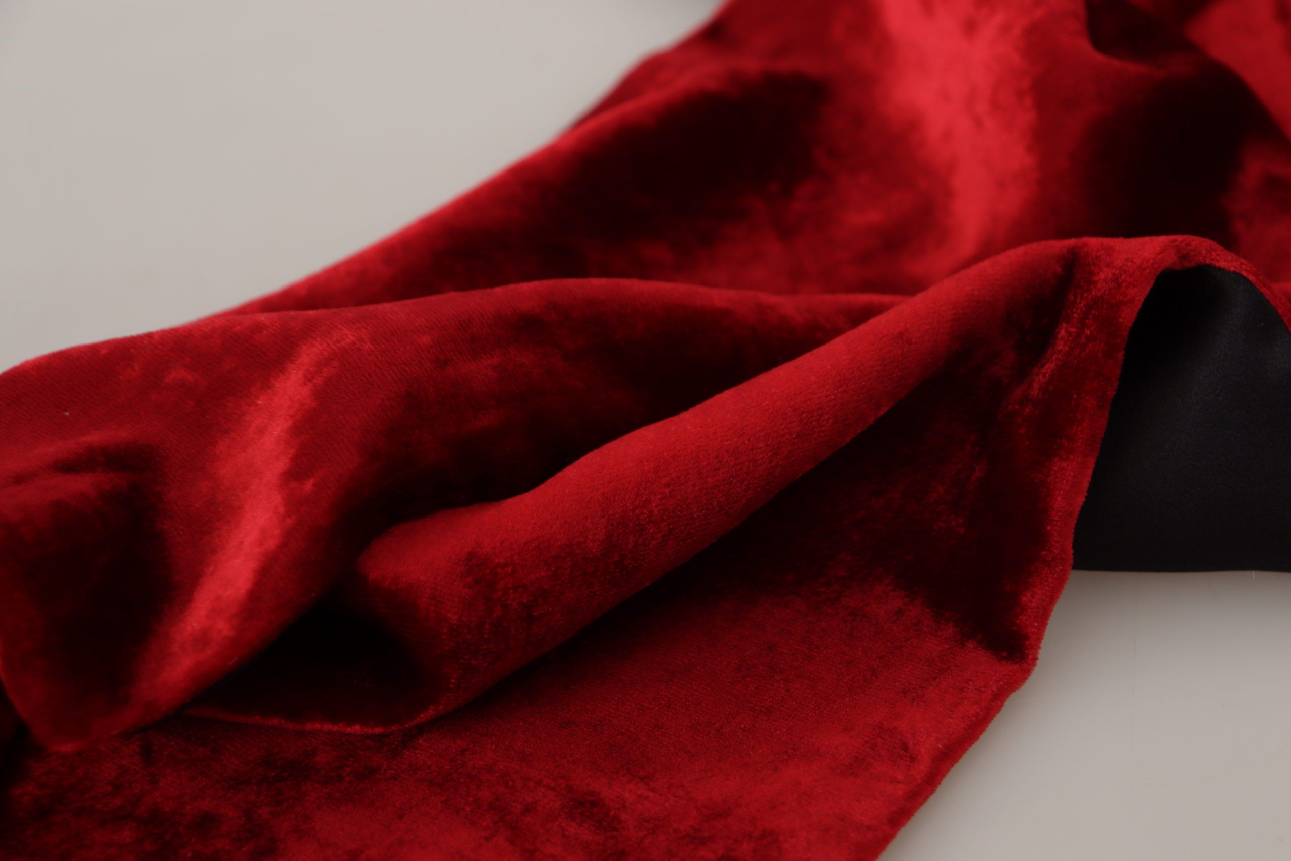 Dolce & Gabbana Elegant Red Silk Men's Scarf Wrap