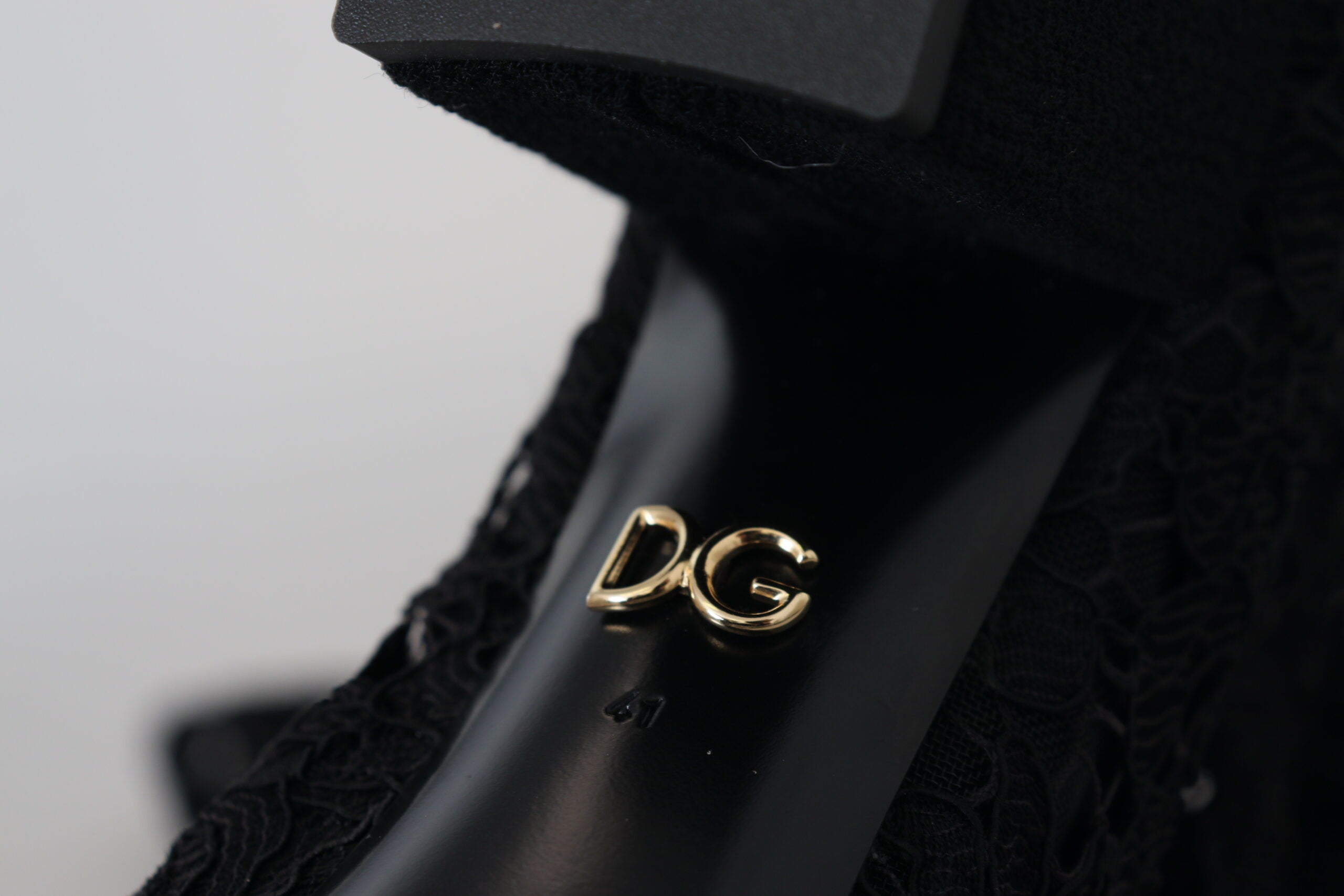 Dolce & Gabbana Elegant Black Lace Stretch Sock Pumps