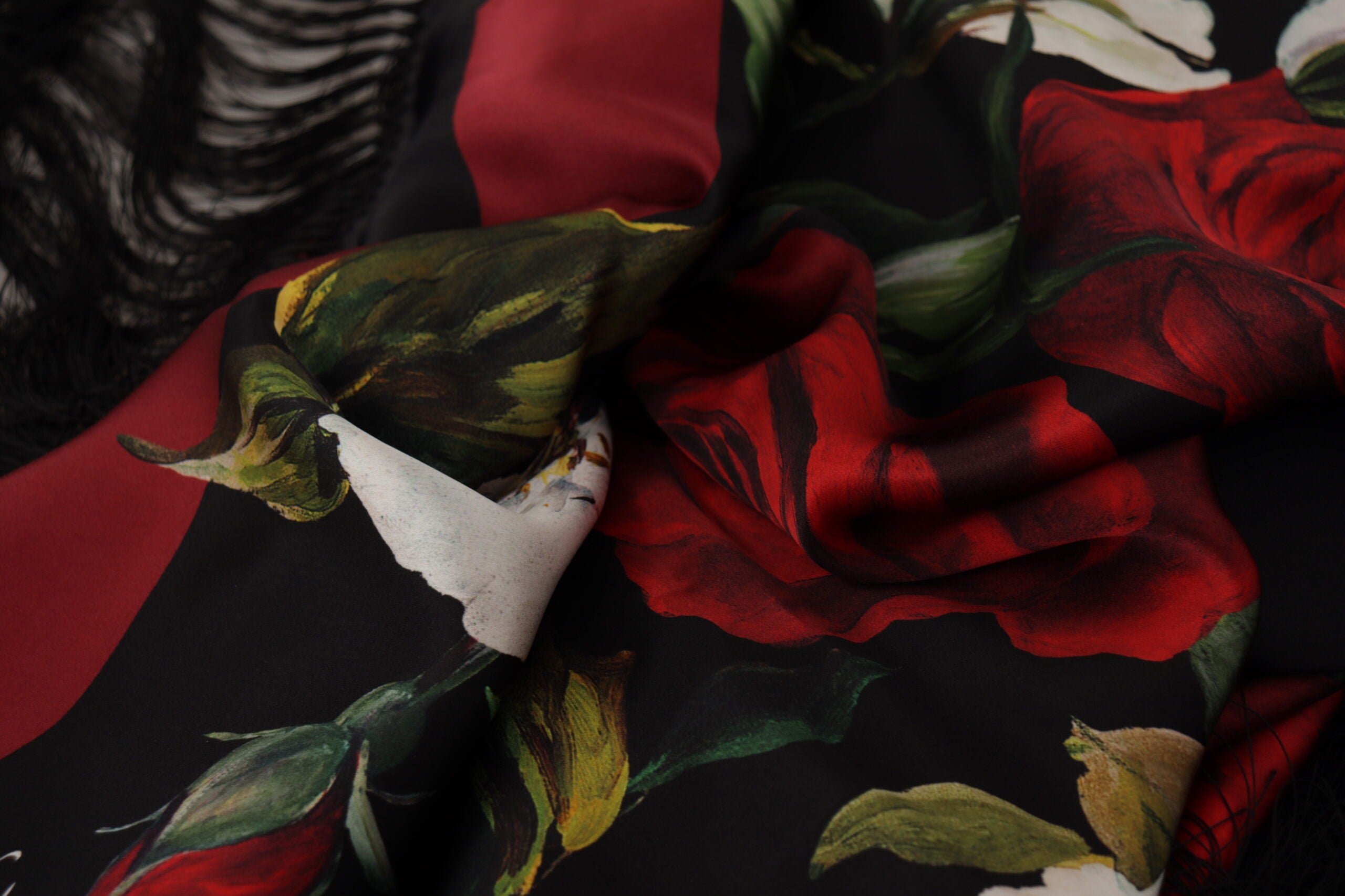 Dolce & Gabbana Elegant Silk Square Scarf with Roses Print