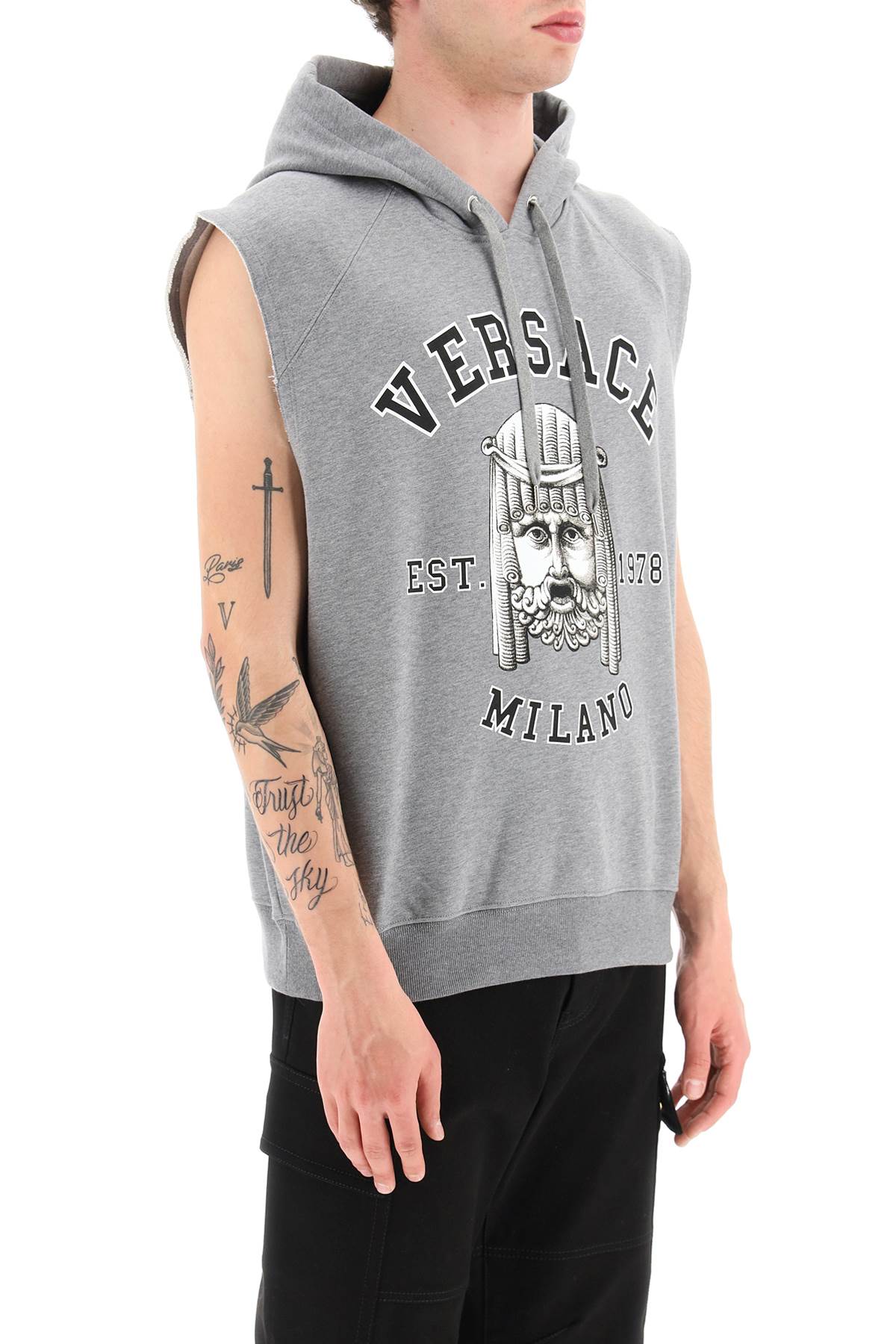 Versace la maschera logo sleeveless hoodie