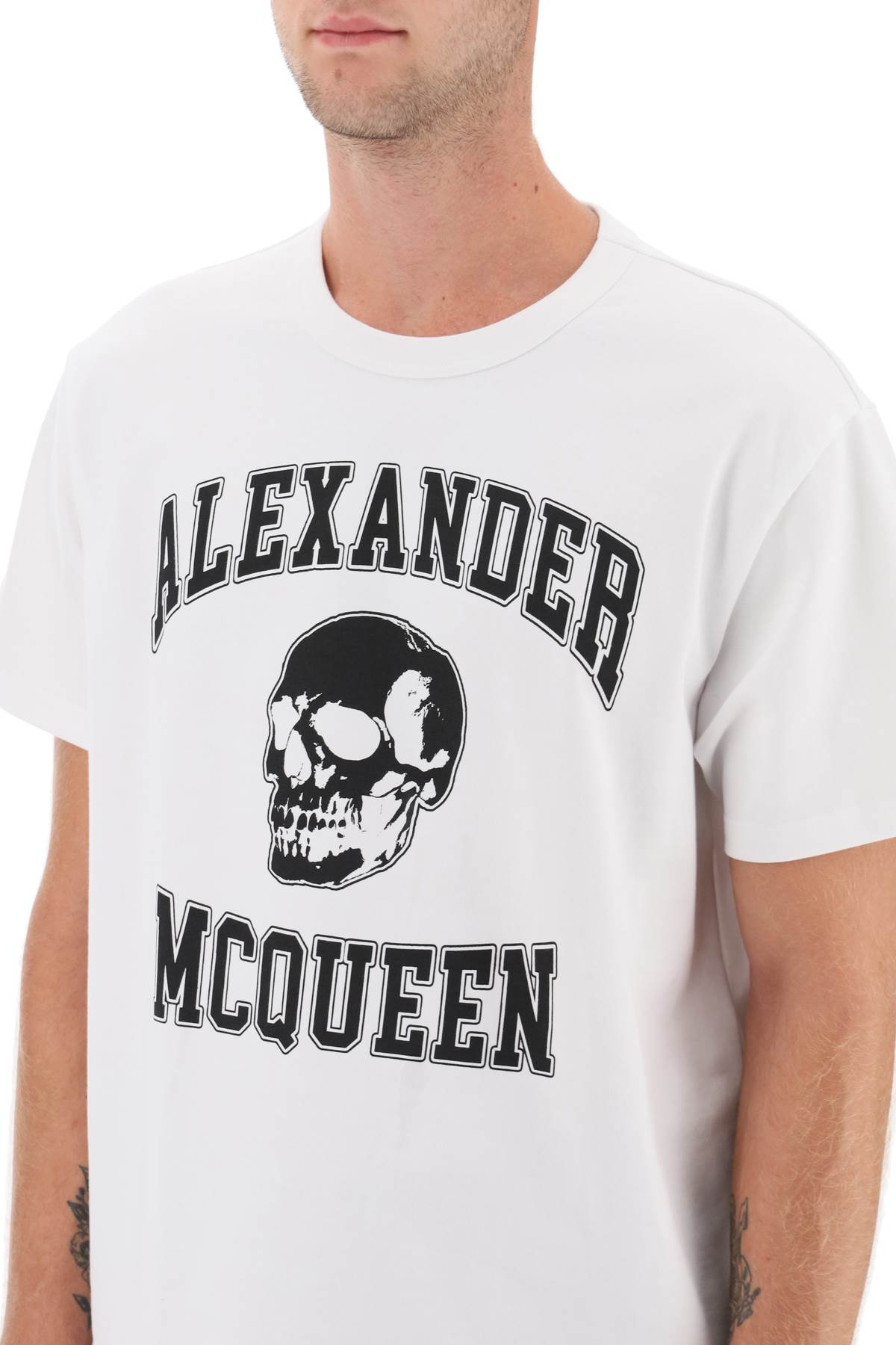 Alexander mcqueen t-shirt with varsity logo and skull print