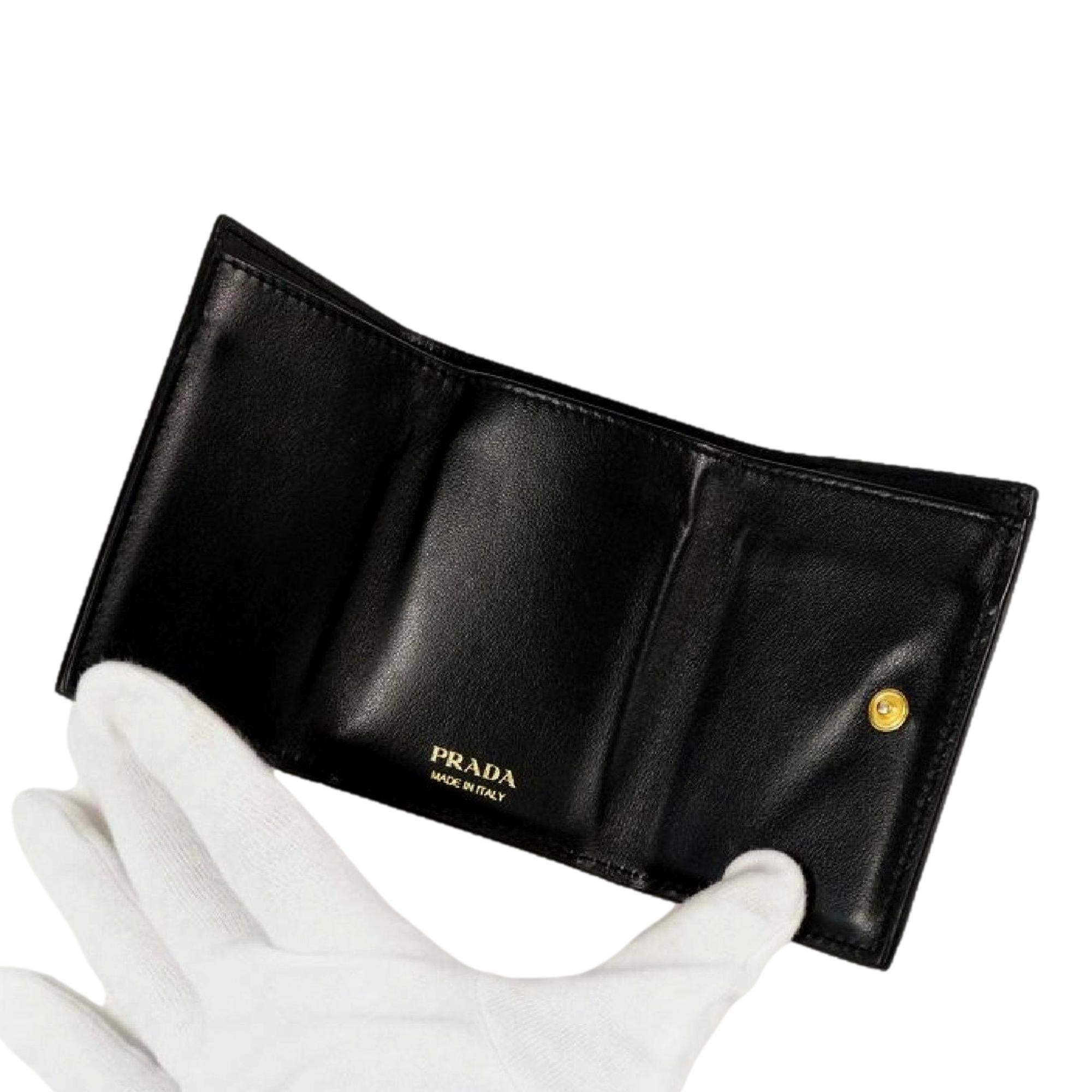 Prada Womens Vitello Move Black Leather Compact Envelope Trifold Wallet